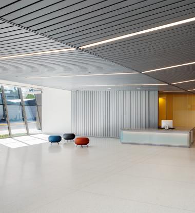 EDGE 3 Recessed Lobby to School of Labs