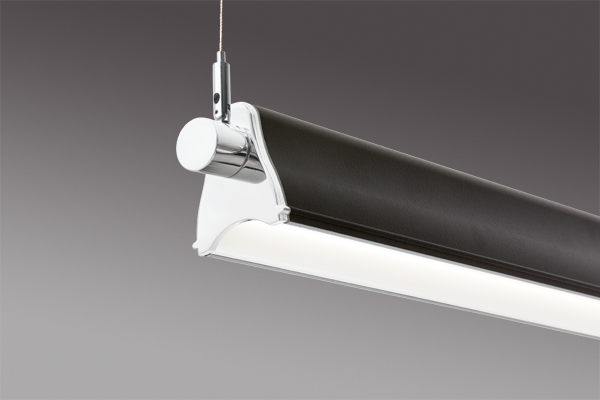 Moffat Chrome endcap