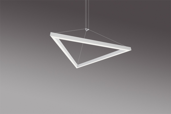 Edge Mini 4' Triangle Form