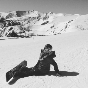 Laura snowboarding