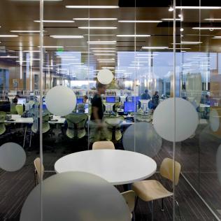 EDGE 6 Recessed in metal Ceiling in Library