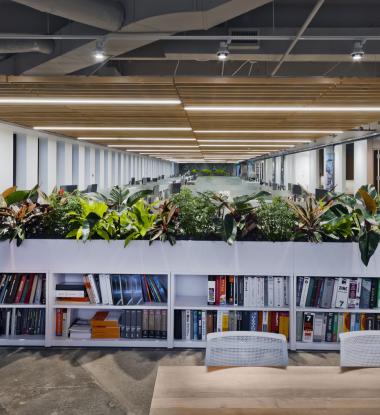 EDGE EX4 Direct in Office Breakout Area