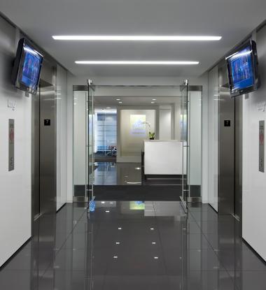 EDGE 4 Recessed in Elevator Lobby