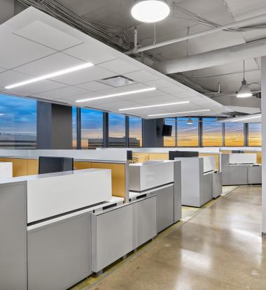 EDGE 3 Recessed Individual Desks