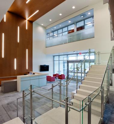 EDGE 6 Recessed in Multi-Story Lobby